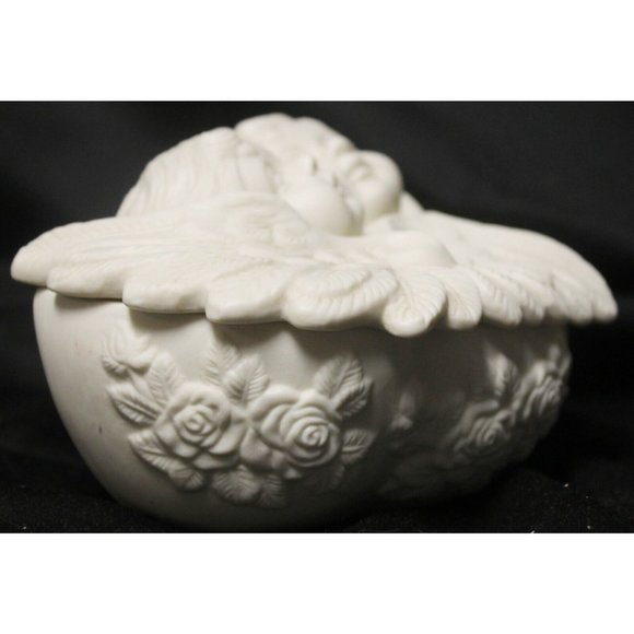 White Porcelain Cherub Angel Trinket Box Jewelry Baby Face Rose Gothic Victorian - Picture 3 of 9